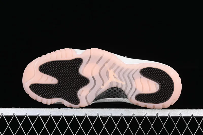 All categories Air Jordan Jordan series basketball shoes Air Jordan 11 OG version Air Jordan 11 "Neapolitan" AJ11 Joe 11 brown and white pink Kangkou AR0715-101